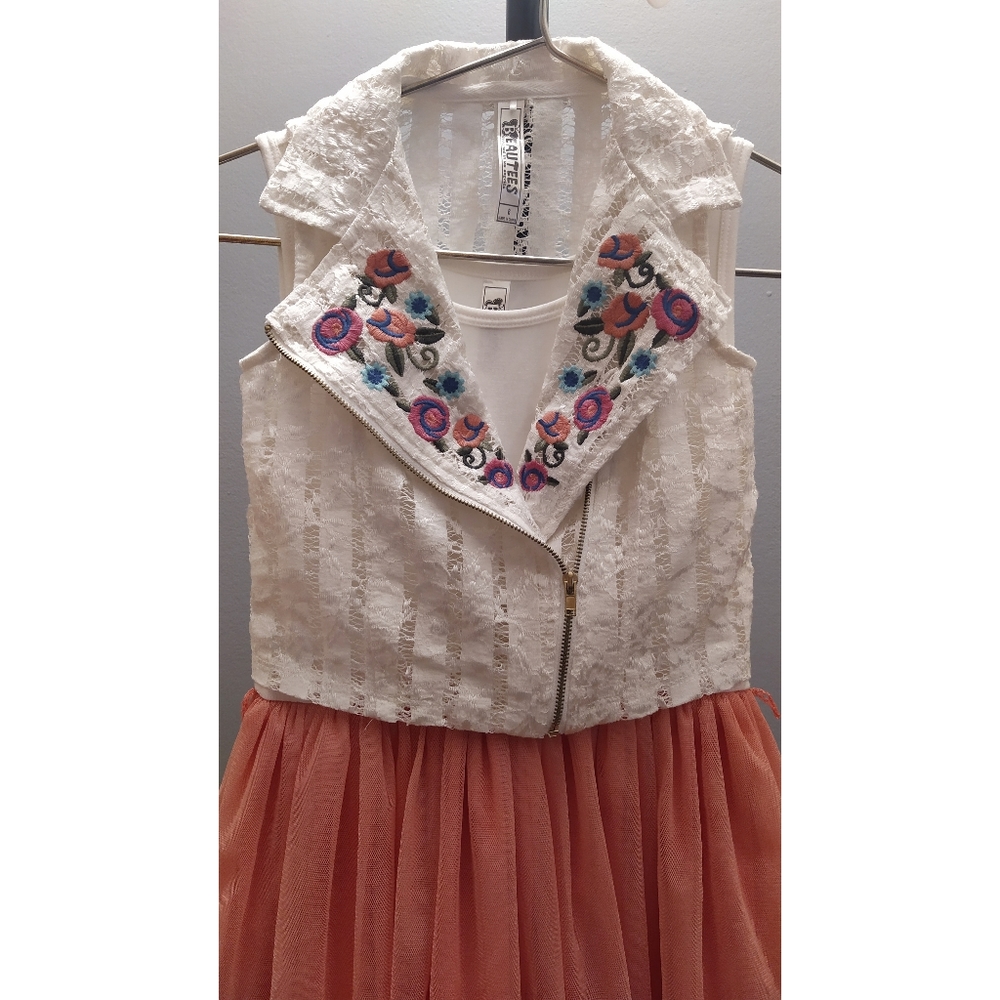 Girls dress (two piece) size 8. Like new